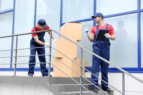 Professional removals and storage services in Ruxley for household moving