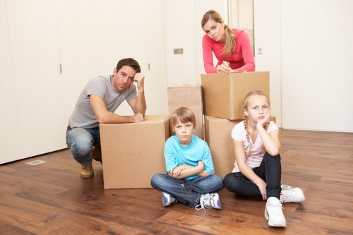 Organised packing and storage preparation for a smooth move in Ruxley
